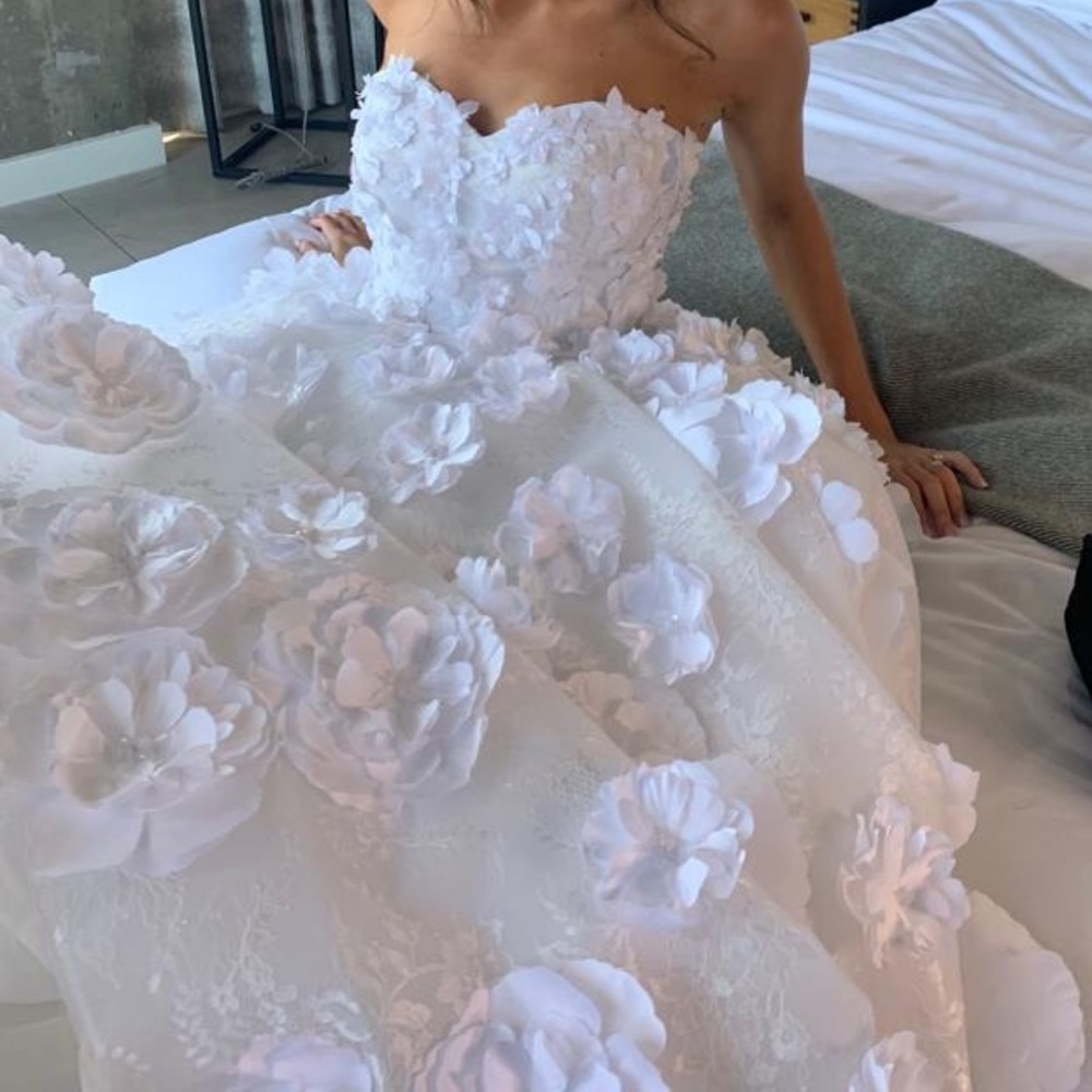 Mikael D Wedding Dress - Picture 5 of 5